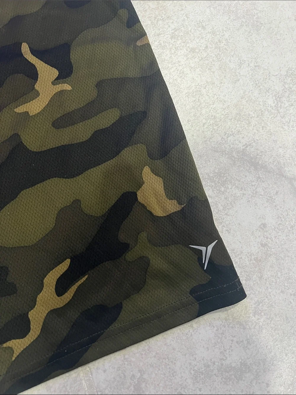 • Old Navy Camo Active Performance T-Shirt, size M(8) •